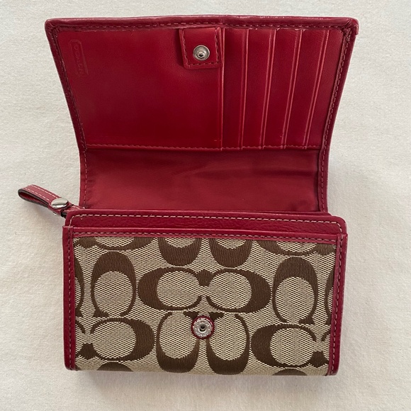 Coach Signature Bifold Wallet - Beige & Red - Picture 9 of 11